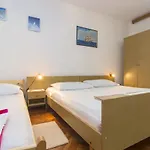 Apartment Slavica Primosten